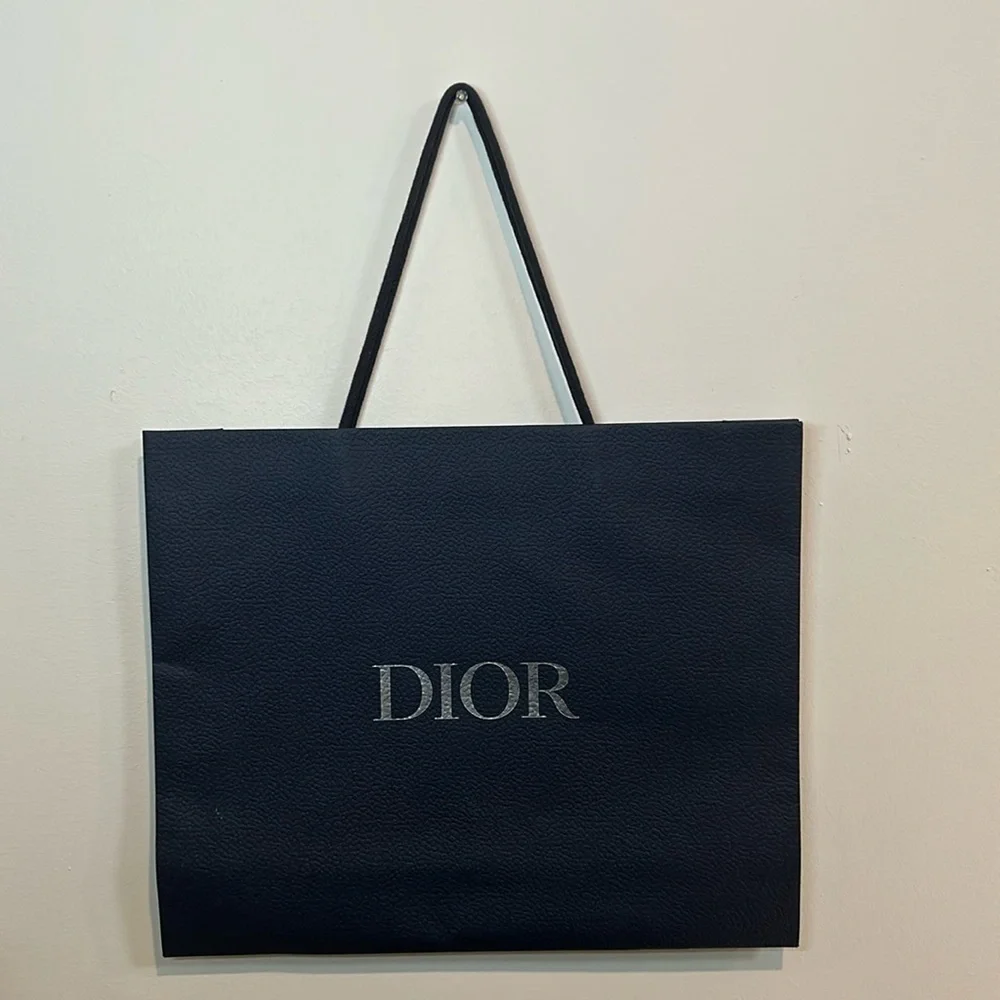 Dior gift bag larger size